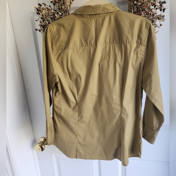 J. Crew Habadashery Classic button-up Ladies Shirt Olive Green Medium - Picture 2 of 7